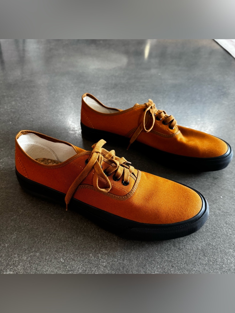 NIB men’s Doek - Oxford Shoe size 9